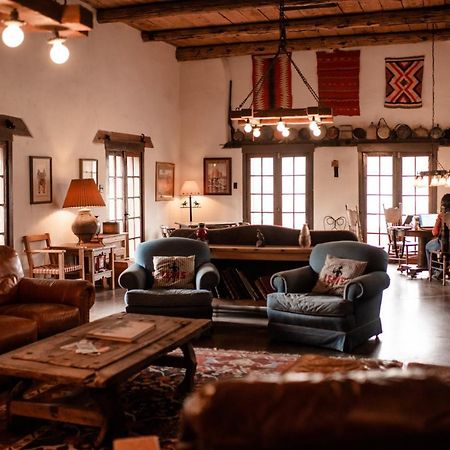 Отель Kay El Bar Guest Ranch Уикенберг Экстерьер фото