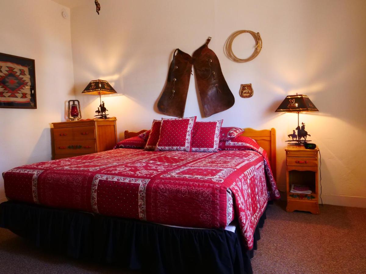Отель Kay El Bar Guest Ranch Уикенберг Экстерьер фото