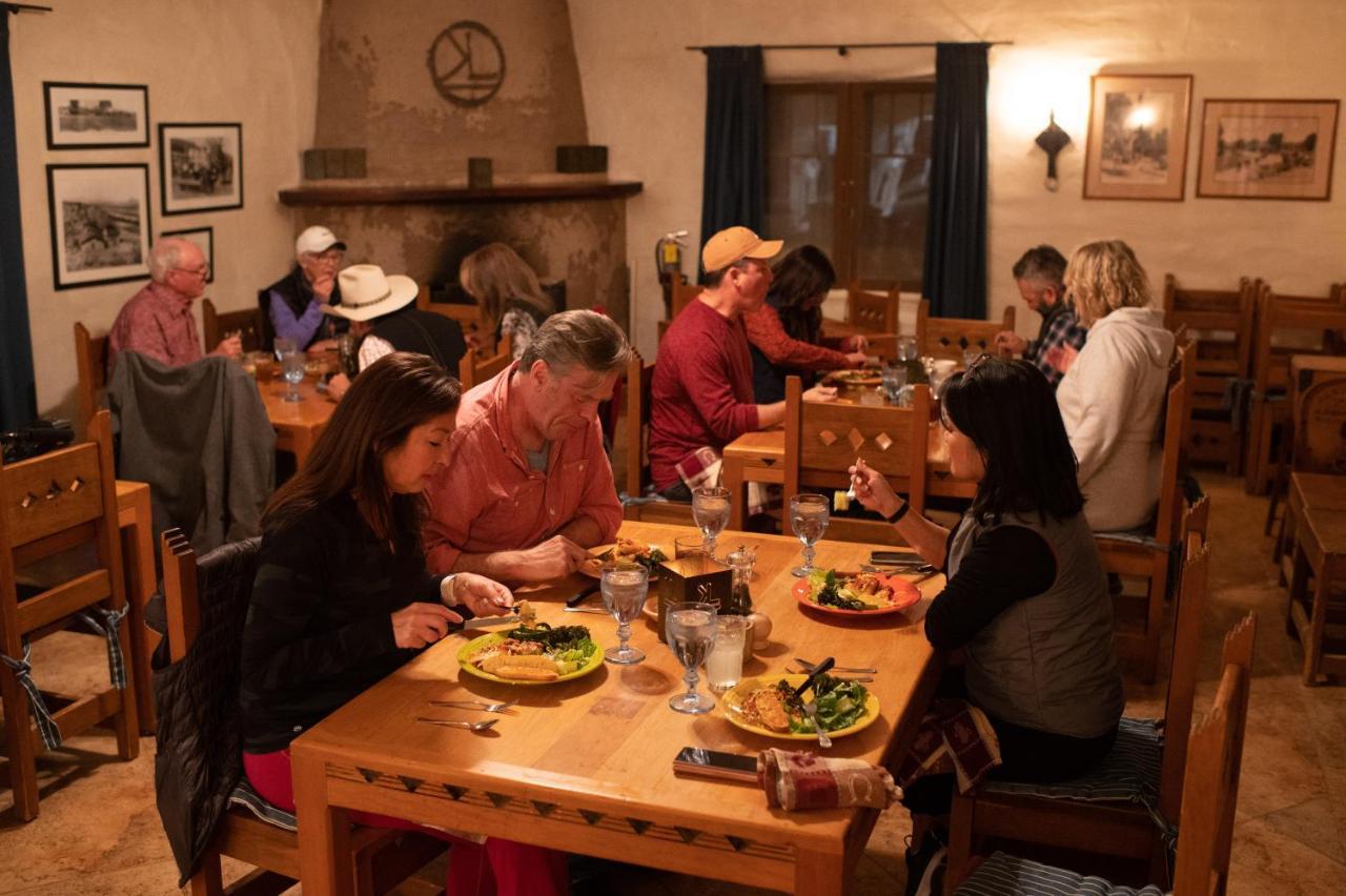 Отель Kay El Bar Guest Ranch Уикенберг Экстерьер фото